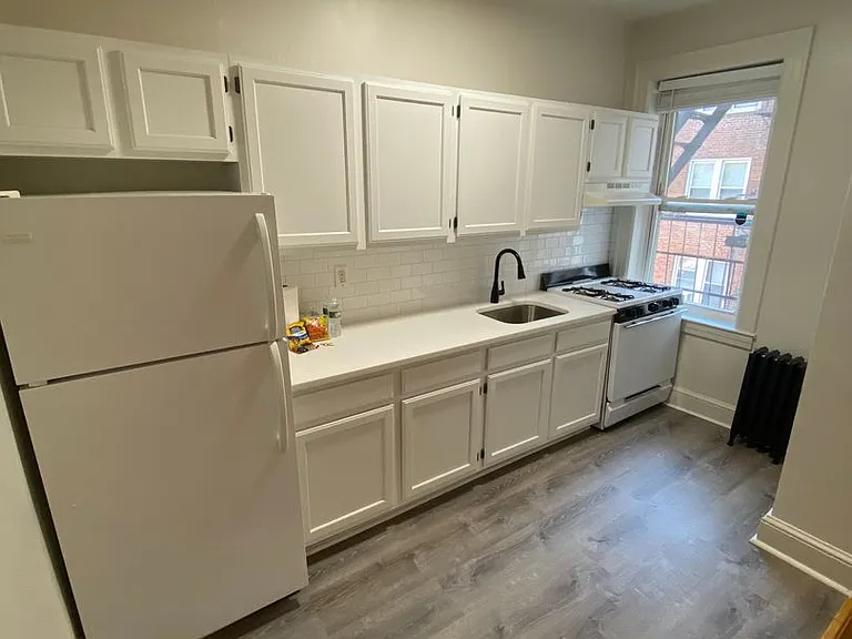 Berkeley Arms Apartment Homes — Photo 2