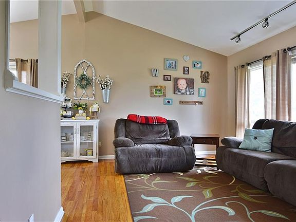 5th image of 2473 Spruce St