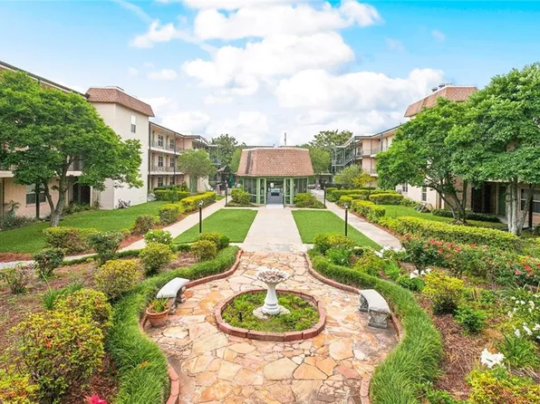 2708 Whitney Pl APT 701, Metairie, LA 70002