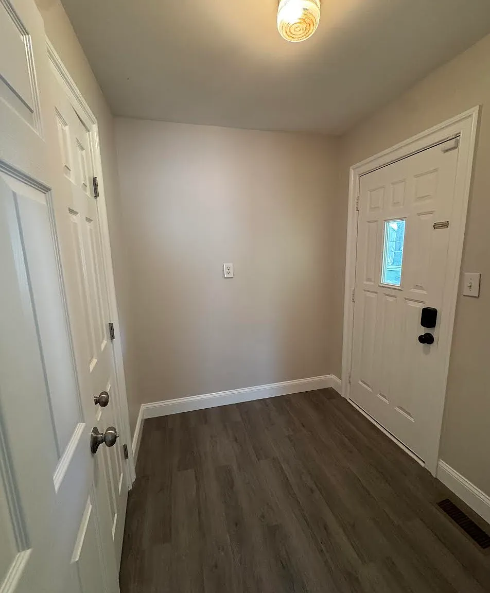 4 bed, 1592 sqft, $3,100 — Photo 2