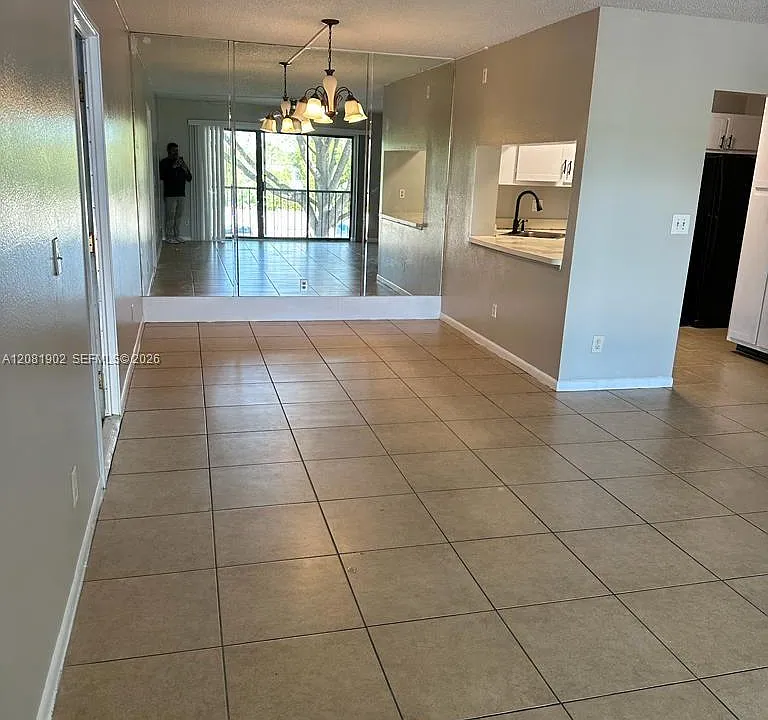 8215 Sun Spring Cir #22
