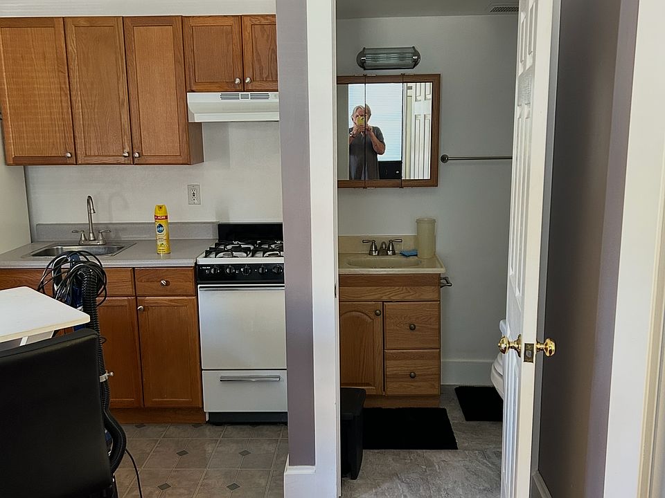 2nd image of 224 N Glassell St