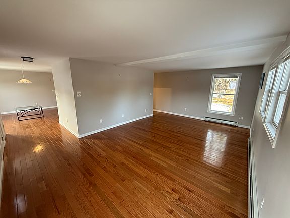 3rd image of 44 John Howland Dr