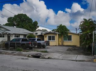 Orange Park, Miami, FL 33125