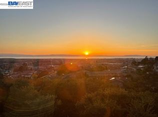 19100 Crest Ave APT 24, Castro Valley, CA