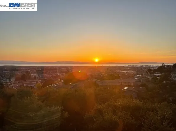 19100 Crest Ave APT 24, Castro Valley, CA 94546