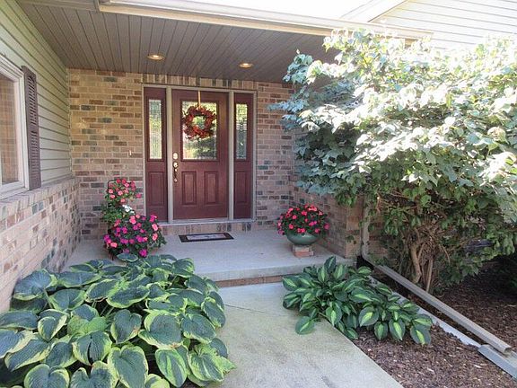 2nd image of 1619 Sandstone LANE