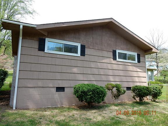 2nd image of 509 Harwood Dr