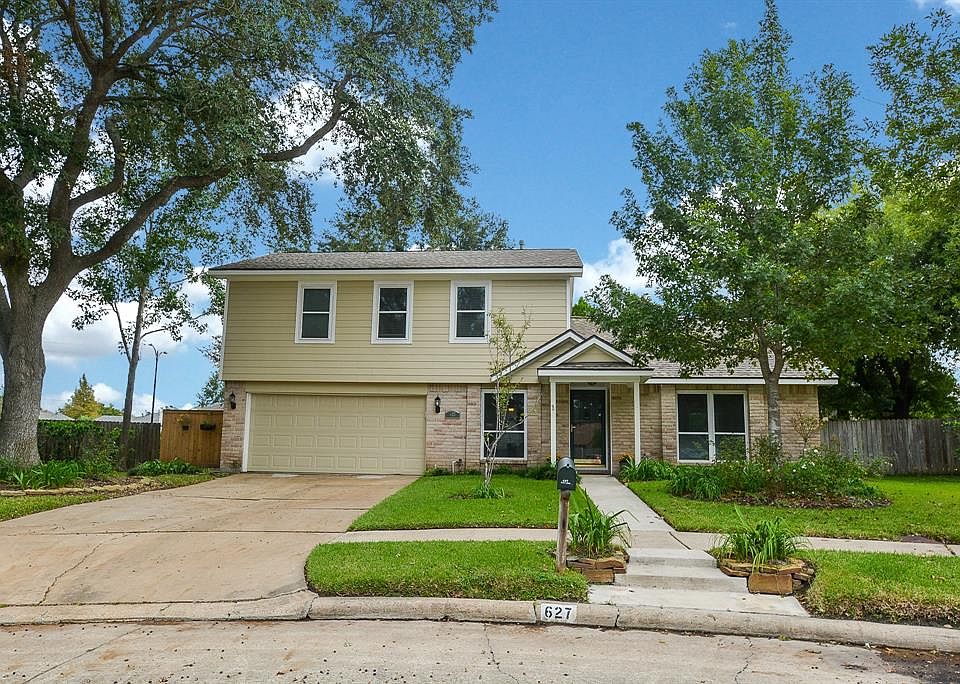 1st image of 627 Live Oak Dr