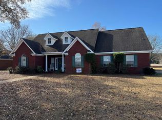 427 Drake Dr, Dothan, AL 36305