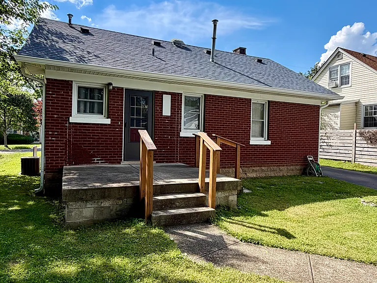 116 Vista St — Photo 9