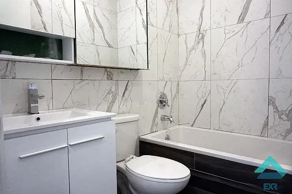 Rented by EXR | media 4