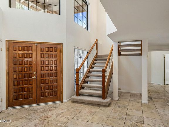 4th image of 1327 E LE MARCHE Avenue
