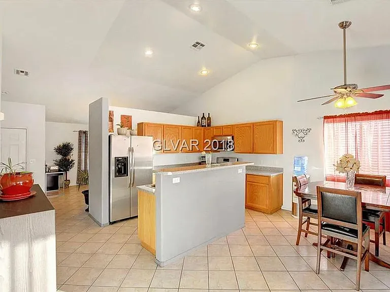 637 Turtleback Dr — Photo 10