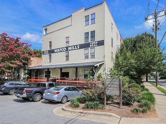 2nd image of 801 McGee St #18