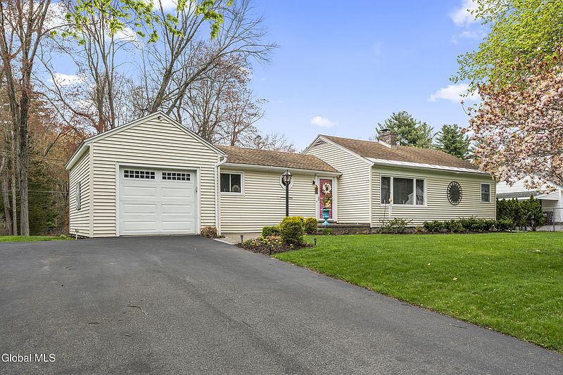 2nd image of 16 Morningside Drive