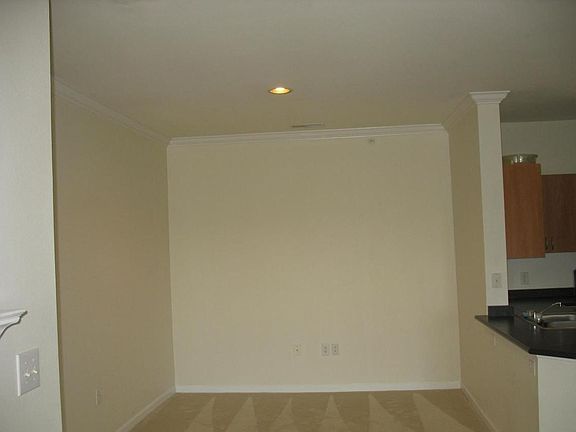 4th image of 19619 Galway Bay Cir APT 404