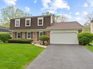 1557 Swallow St, Naperville, IL 60565