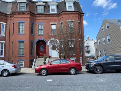 614 E 7th St, South Boston, MA, 02127