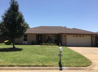 4519 Skyline Pl, Enid, OK 73703