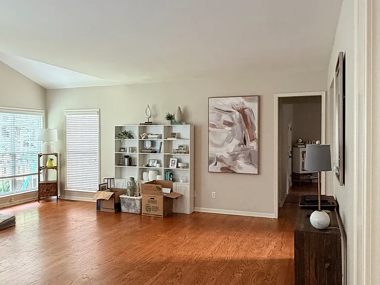 1695 Montcliff Dr — Photo 11