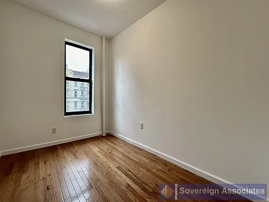 Rented by Sovereign Associates | media 8