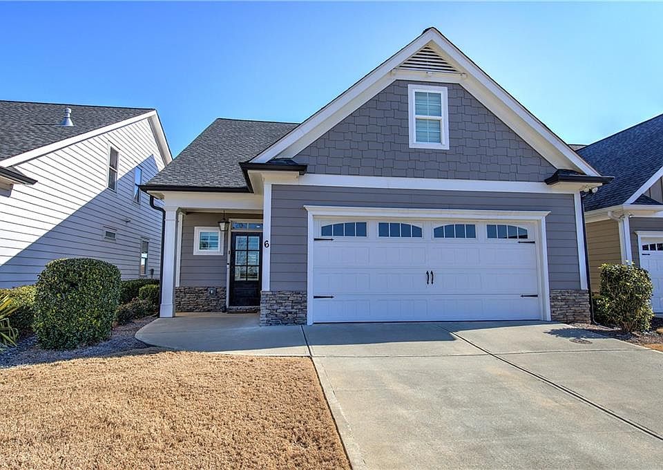 1st image of 6 Encore Ln