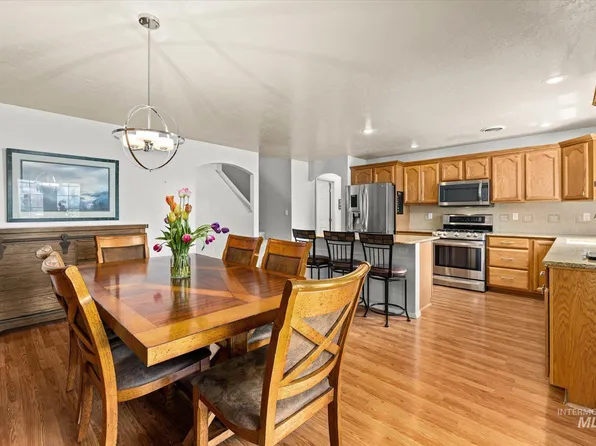 2023 E Wrightwood Dr, Meridian, ID 83642