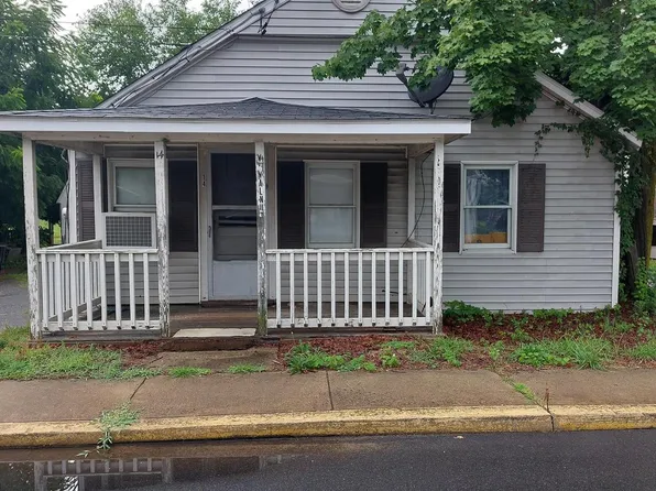 14 W Walnut St, Magnolia, DE 19962