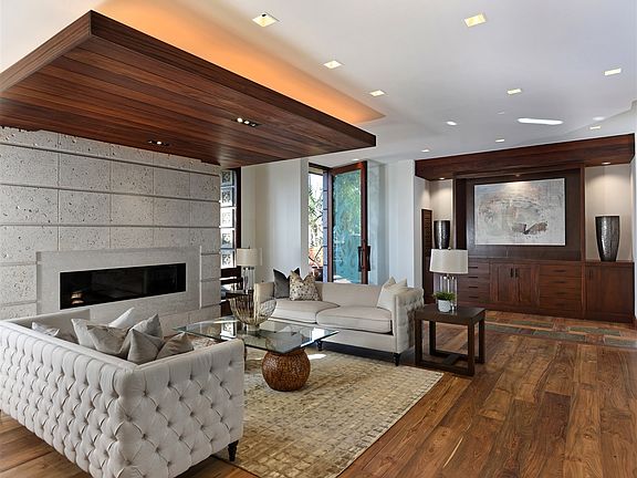 3rd image of 6309 Avenida Cresta