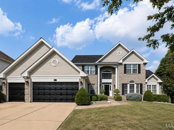 11 Orchard Trace Ln, Grover, MO 63040