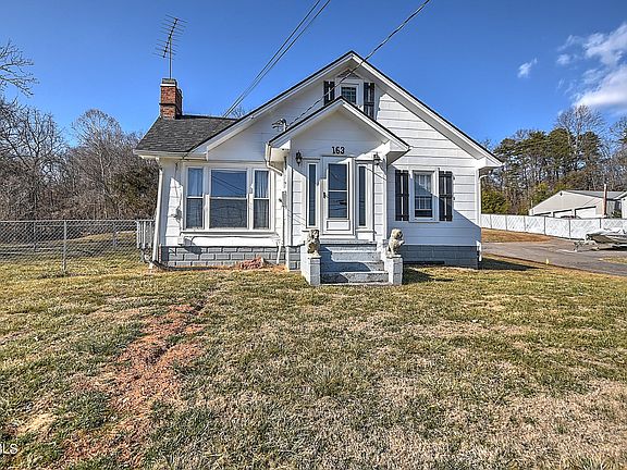 2nd image of 163 Island Rd