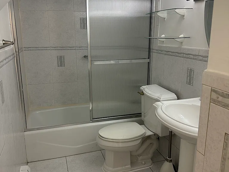 151-23 Sapphire St #1 — Photo 1