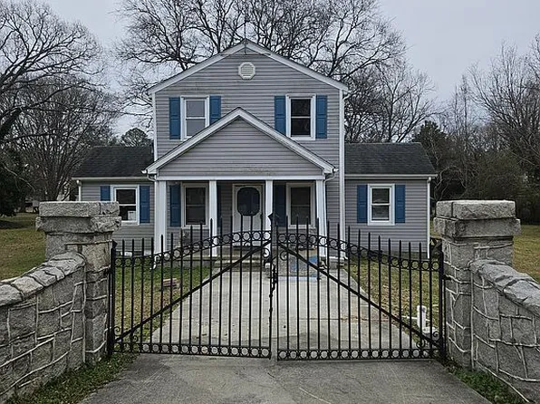 115 Dobbs St, Halifax, NC 27839