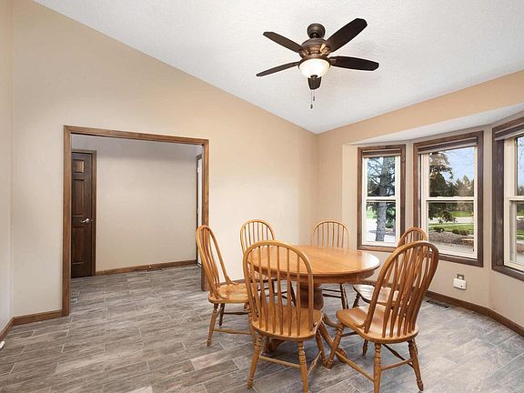 5th image of 4030 Lakehurst Ct