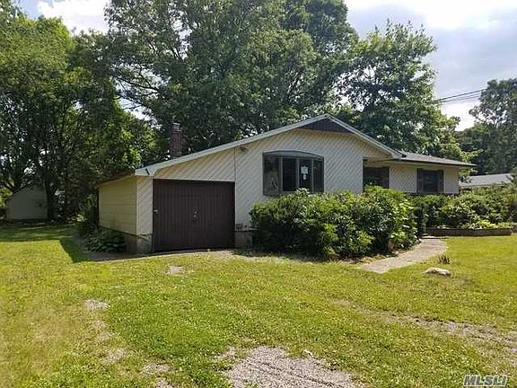 3rd image of 30 W End Ave
