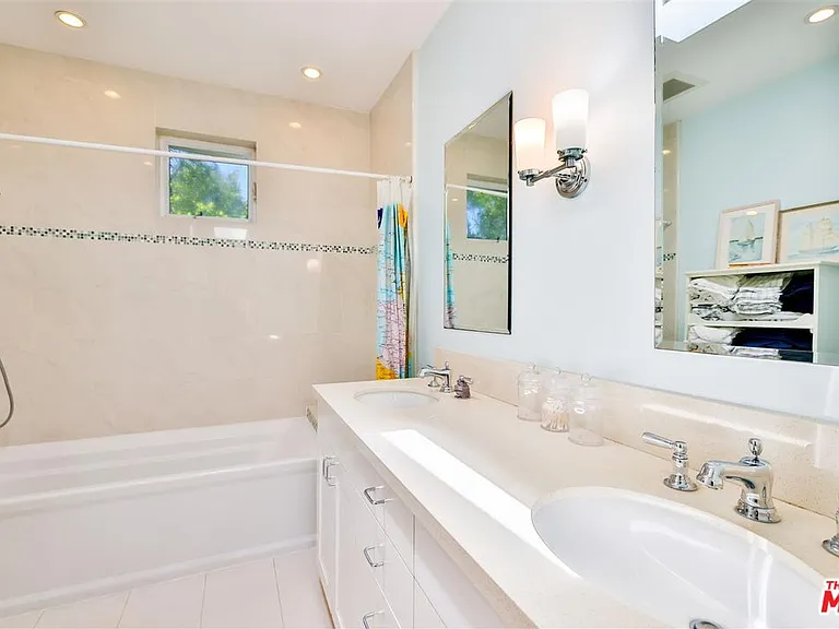 749 Milwood Ave — Photo 15