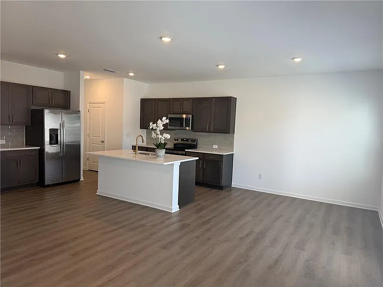 6715 Armonia Dr SW — Photo 6