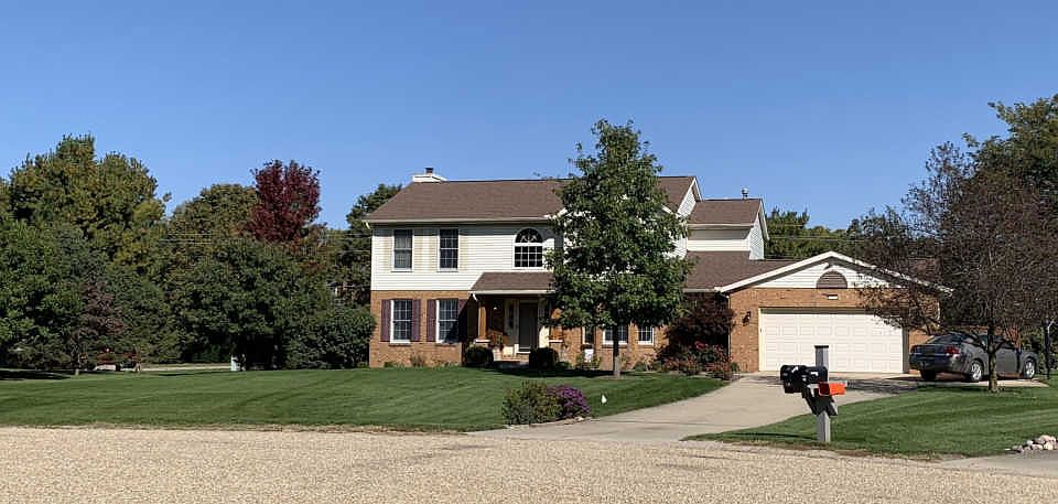2nd image of 15940 Quail Hollow Ct
