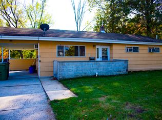 5 Brookside Rd, Edison, NJ 08817