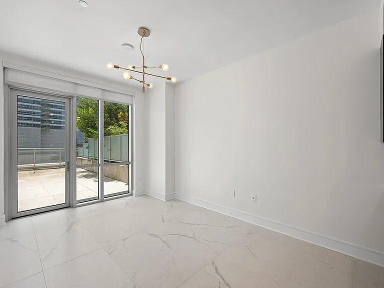 222 West Ave #1007 — Photo 5