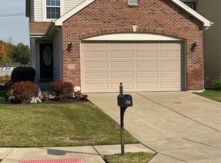 1752 Coupru Ct, Saint Peters, MO 63376