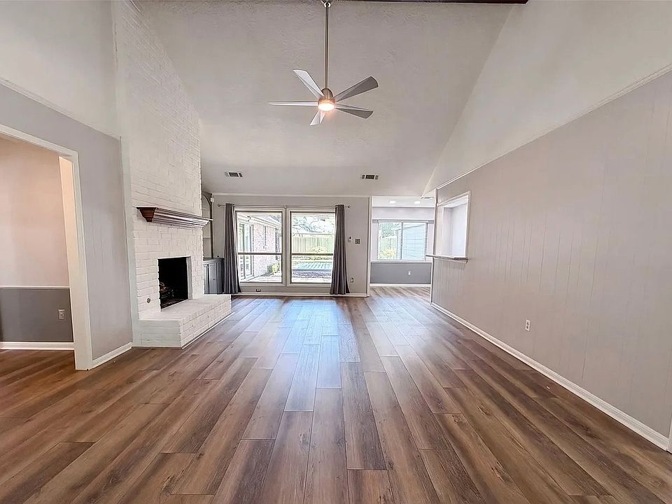 1st image of 10331 Sweetwood Dr
