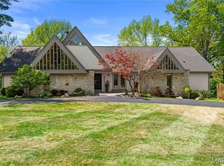 821 Mason Wood Dr, Saint Louis, MO