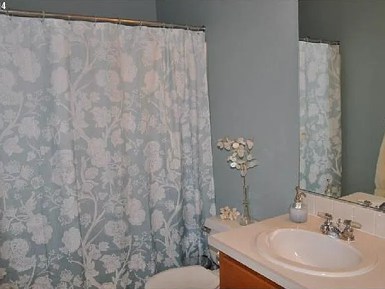 15930 SW Hawk Ct — Photo 3