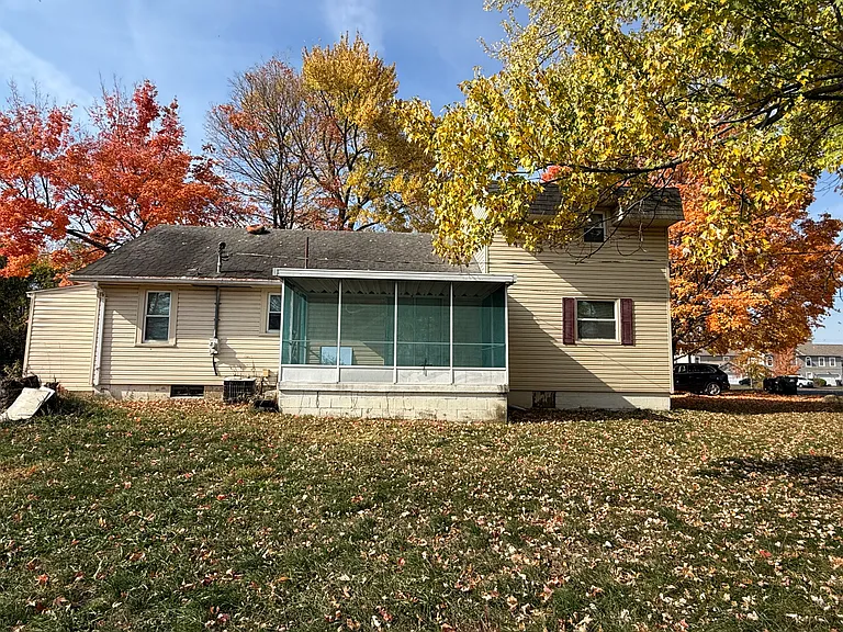 14127 Palmer Rd SW — Photo 5