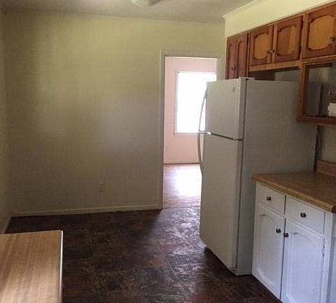 Kitchen / Dining