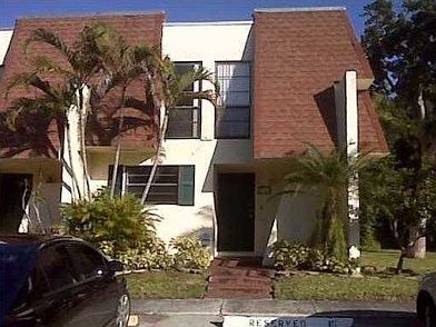 1st image of 8941 Palm Tree Ln