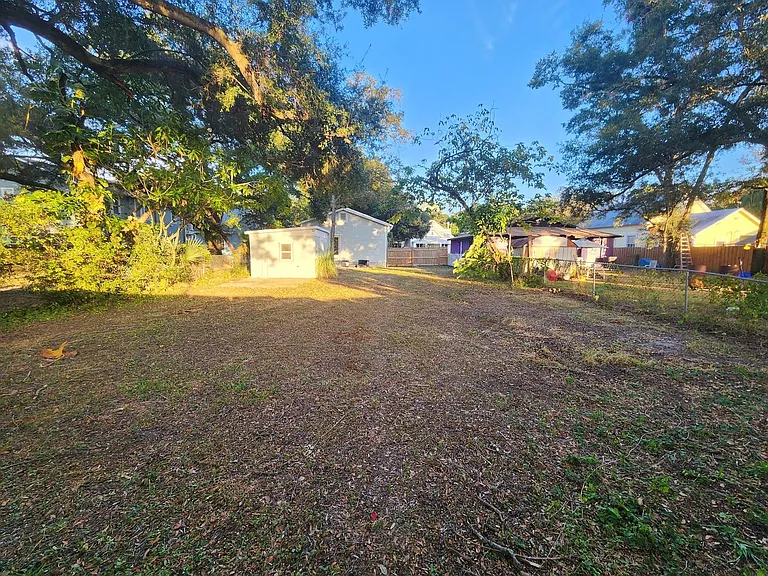 2812 N Morgan St — Photo 24