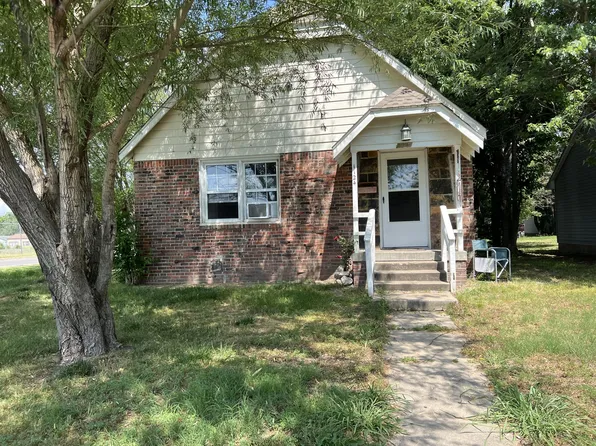1124 I St NW, Miami, OK 74354